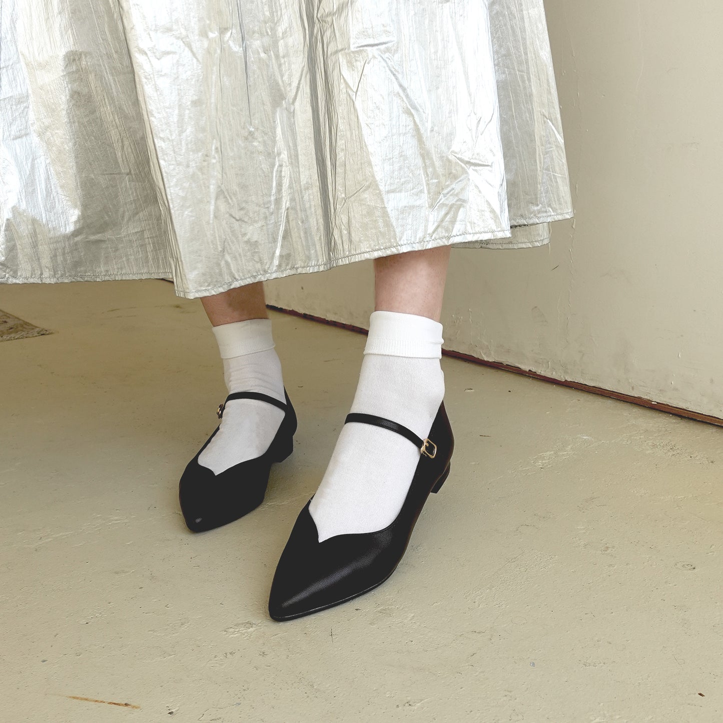 ストラップ付フラットパンプス _ND24097